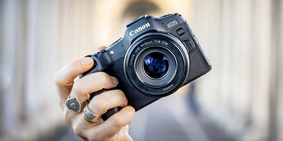 Canon EOS R8 Mark II: розкрито ціну та характеристики ретро-камери 3 Canon EOS R8 Mark II: розкрито ціну та характеристики ретро-камери 3