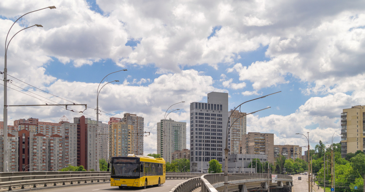 Київ запускає нічні автобуси: дізнайтеся, як дістатися під час комендантської години 3 Київ запускає нічні автобуси: дізнайтеся, як дістатися під час комендантської години 3