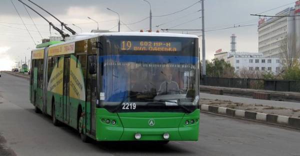 Харків: тролейбуси №19 та 35 тимчасово змінюють маршрути на два дні
