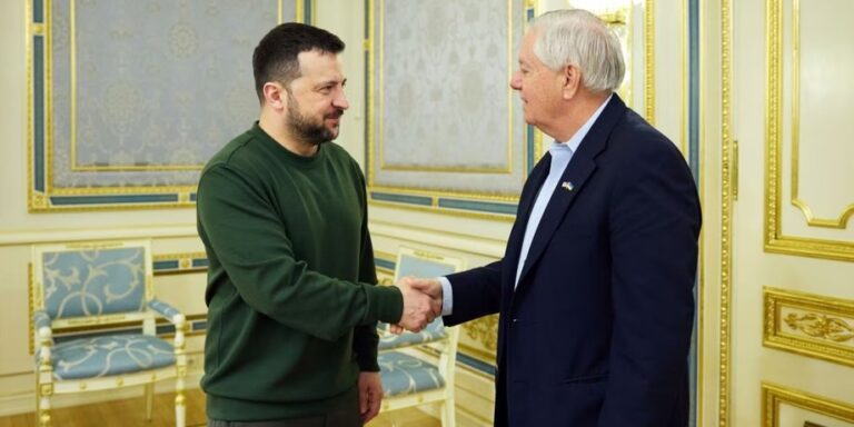 Демократи блокують санкційний законопроект проти РФ, ухвалений Сенатом 15 Демократи блокують санкційний законопроект проти РФ, ухвалений Сенатом 15