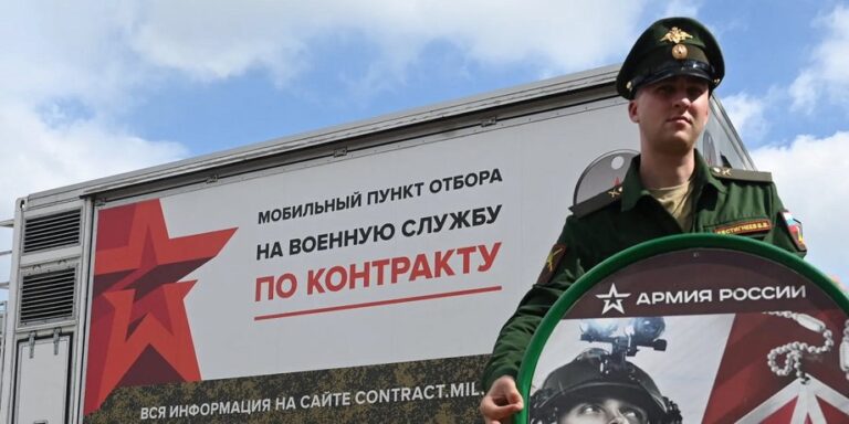 Іноземців з Азії вербують на війну до РФ під виглядом роботи: як це працює 21