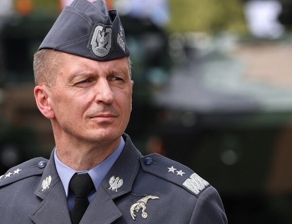 Генерал натякає: Ту-95МС, що впав на Далекому Сході, може бути пов’язаний з атакою на Польщу