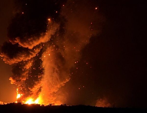 Російські дрони спричинили масштабну пожежу в Гостомелі