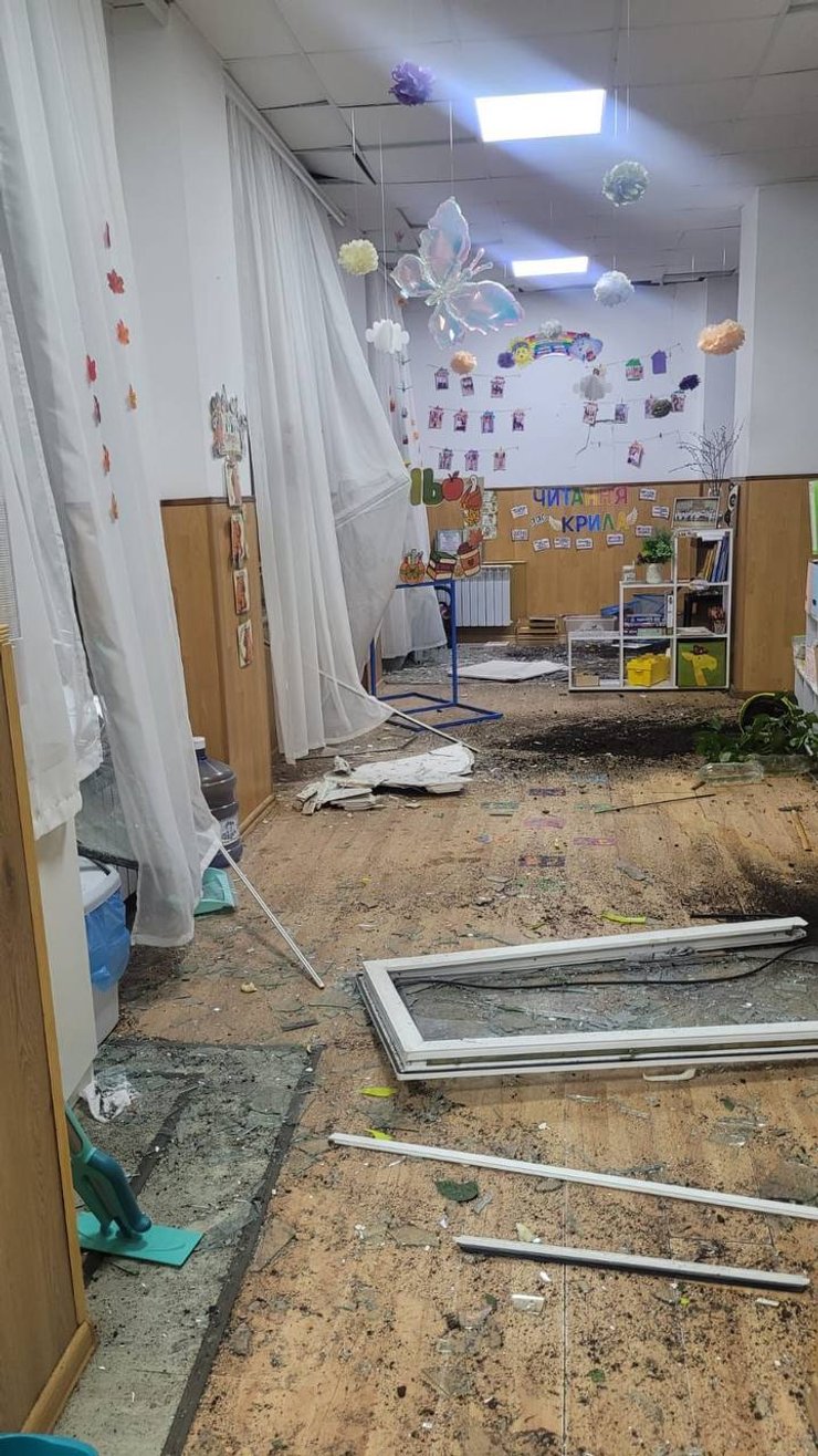 Одеса 2 вересня: рашистські ракети влучили у житлові будинки та школи, є поранені 5 Одеса 2 вересня: рашистські ракети влучили у житлові будинки та школи, є поранені 5