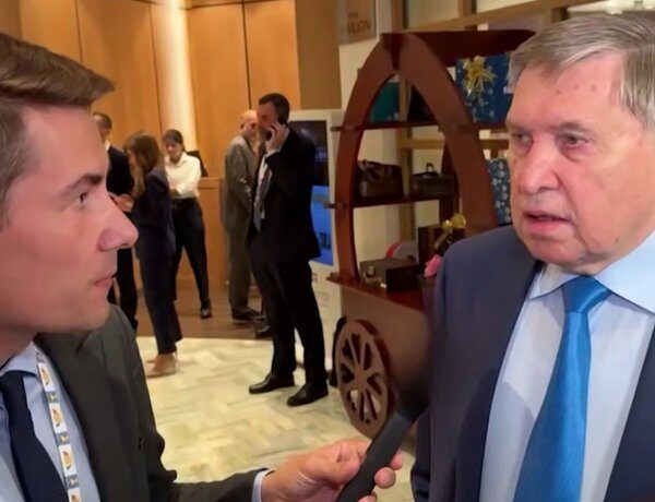 Кремль спростовує переговори: Путін та Зеленський не обговорювали зустріч