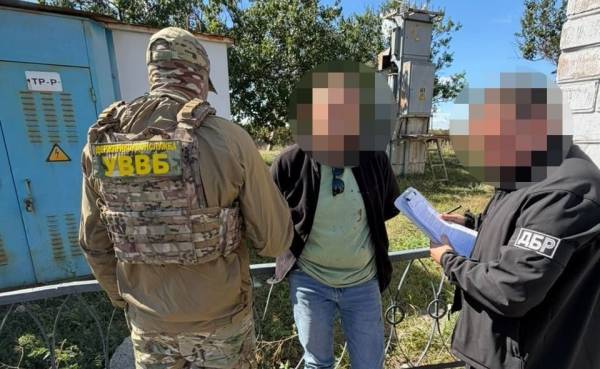 Харківський прикордонник пропонував за $15 000 переправити військового за кордон