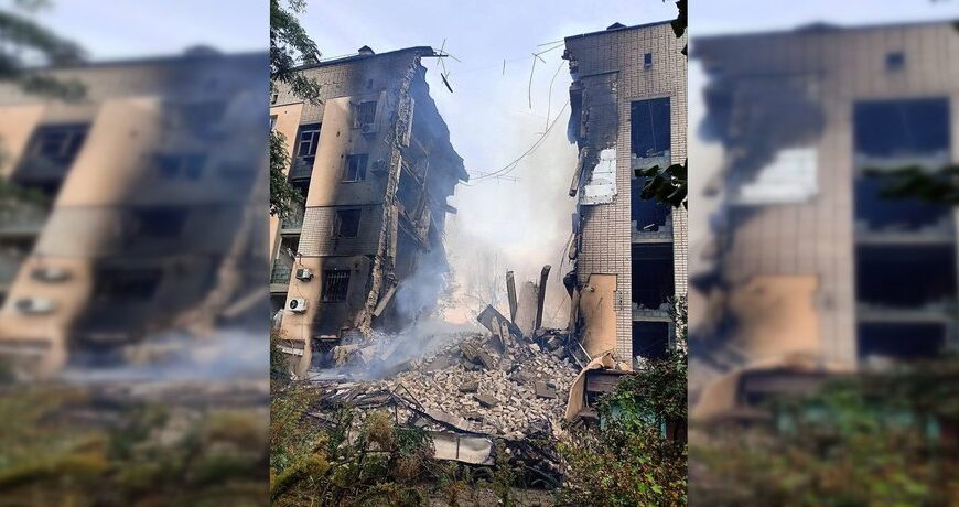 Головна 123 КАБи на Херсон: зруйнований під’їзд у Дніпровському — подробиці та фото наслідків