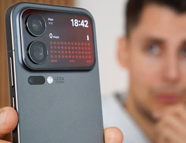 Xiaomi 18 Pro Max: Батарея на 8500 мА·год запалює у тесті продуктивності