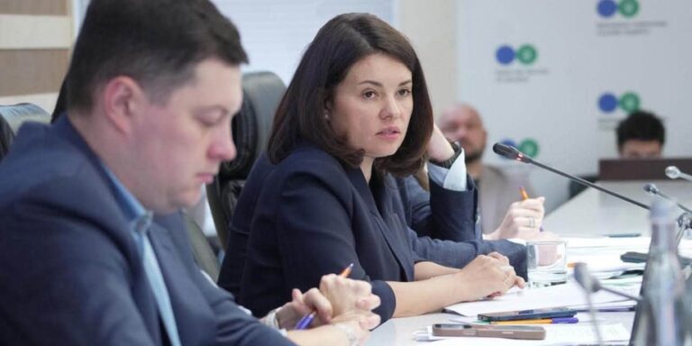 НАБУ та САП викривають схеми: обшуки у ексзаступниці Кравченка 4 НАБУ та САП викривають схеми: обшуки у ексзаступниці Кравченка 4