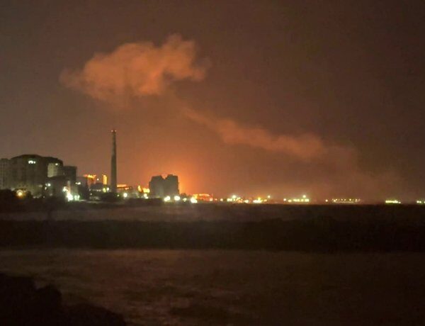 Вибухи в Махачкалі: дрони атакували порт, дим від пожежі видно здалеку