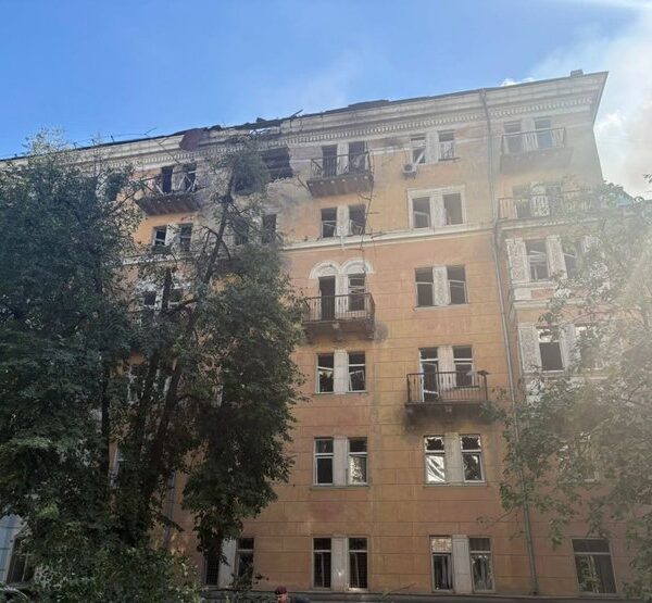 Київ під вогнем: ЗСУ відбили атаку, але навчальний заклад зазнав ушкоджень