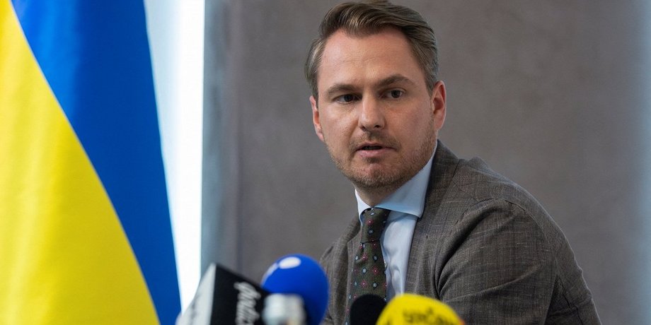 Генпрокурор Кравченко: 5 днів відрядження до Франції — деталі подорожі 2 Генпрокурор Кравченко: 5 днів відрядження до Франції — деталі подорожі 2