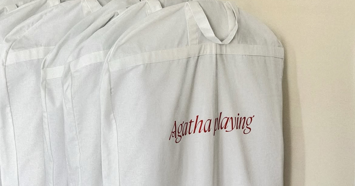 KATSURINA завершено: команда запускає нове ім'я Agatha Playing 2 KATSURINA завершено: команда запускає нове ім'я Agatha Playing 2