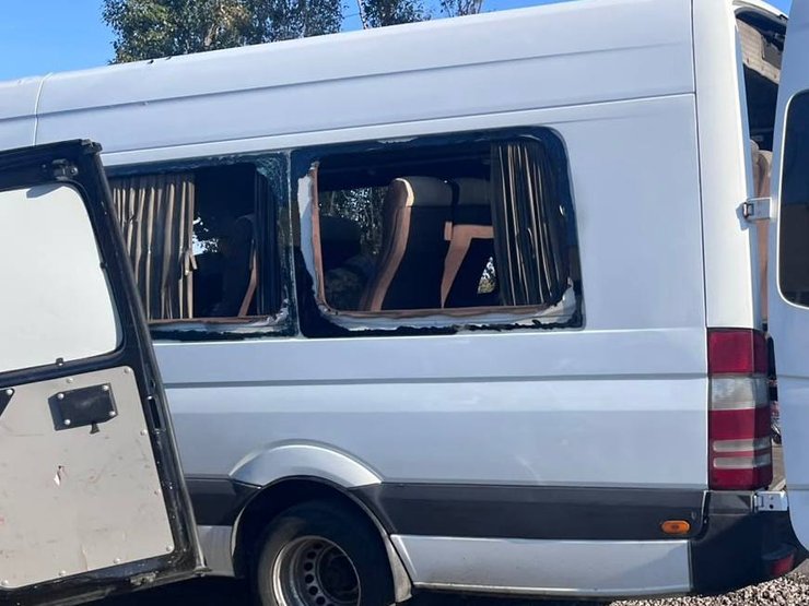 Рашисти обстріляли автобус на Нікопольщині: 5 загиблих пасажирів. 4 Рашисти обстріляли автобус на Нікопольщині: 5 загиблих пасажирів. 4