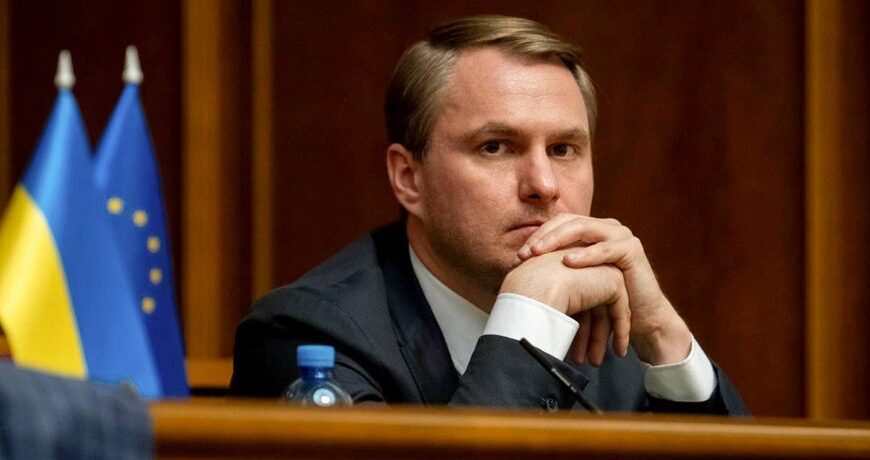 Головна 84 Кравченко виїхав з України: деталі еміграції ексгенпрокурора на елітному таксі