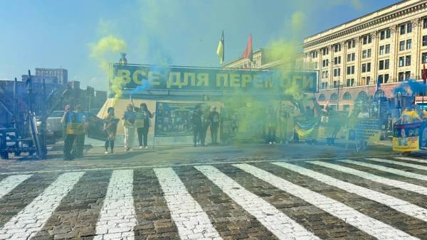 «Не мовчи. Полон вбиває»: харків’яни вимагають звільнення з полону захисників