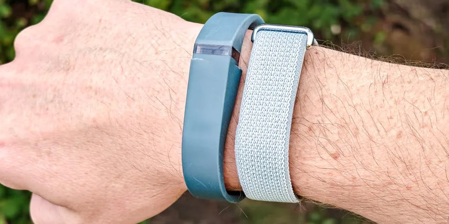 Fitbit Air 2026 проти Fitbit Flex 2013: як змінились фітнес-трекери за 13 років (фото) 4