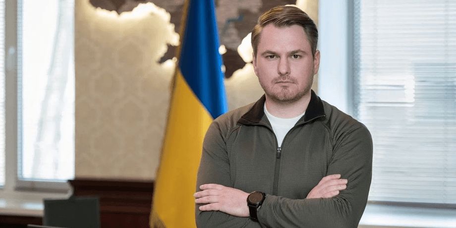 Де ексгенпрокурор Руслан Кравченко: з'ясовуємо, чому він досі за кордоном 2 Де ексгенпрокурор Руслан Кравченко: з'ясовуємо, чому він досі за кордоном 2