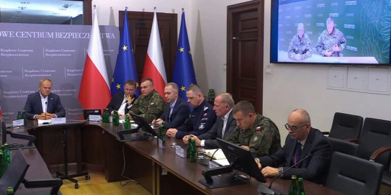 Туск скликає брифінг: Україна та Польща обговорюють безпекові виклики після атаки дронів 5