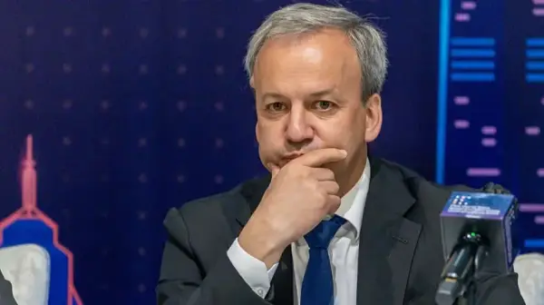 Дворкович тимчасово залишає президентське крісло&hellip;