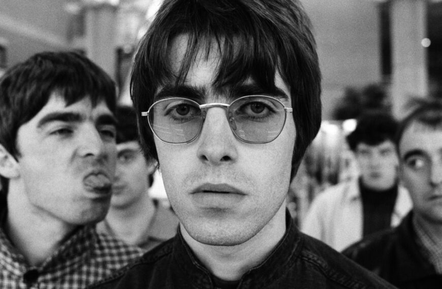 Головна 94 Відкрий музичну історію: невидані записи Oasis з’являться на аукціоні за £1,6 мільйона