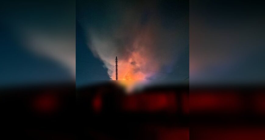 Головна 121 Вибухи на Хмельниччині: атака РФ спричинила пожежу на відомому ринку