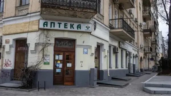 В Україні все ж зріє дефіцит ліків: у деяких аптек їх лишилось на пару тижнів — АПАУ
