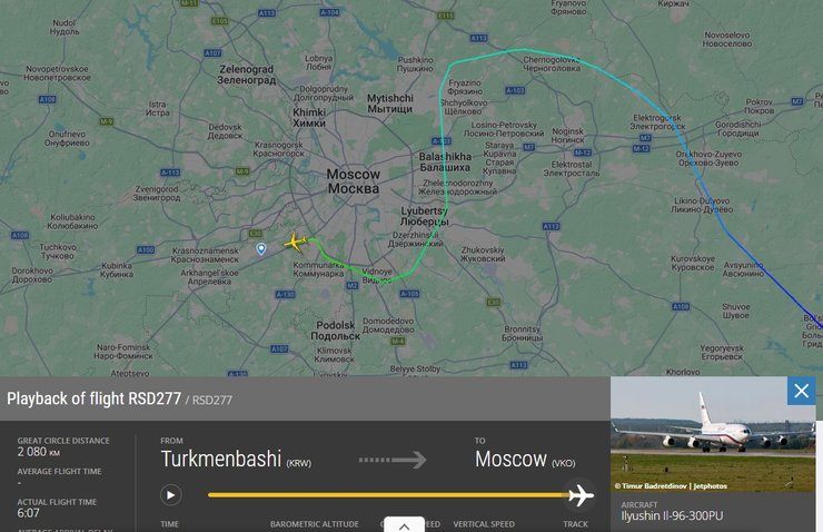 Аеропорти Москви тимчасово призупинили роботу через атаку безпілотників та аеростатів 9 Аеропорти Москви тимчасово призупинили роботу через атаку безпілотників та аеростатів 9
