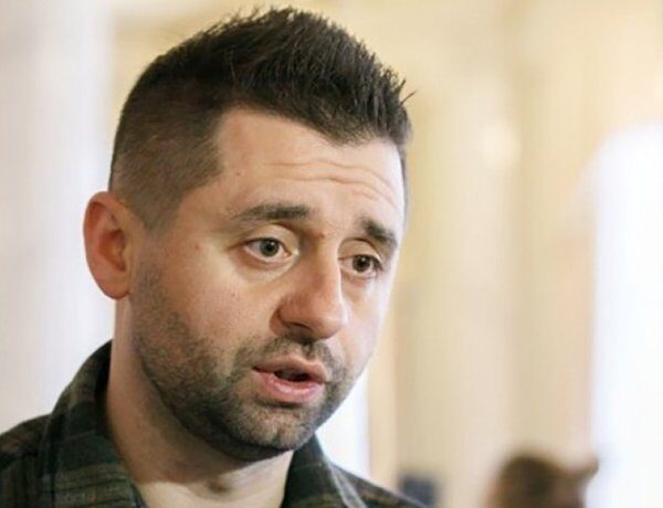Арахамія переконував Меланію Трамп допомогти Олешкам: деталі операції