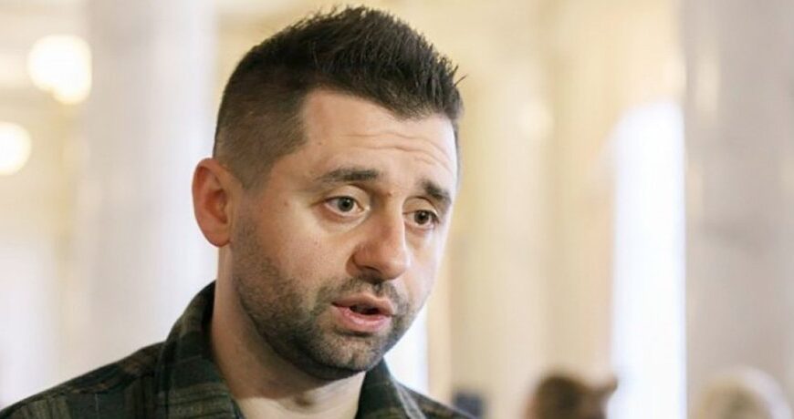 Головна 91 Арахамія переконував Меланію Трамп допомогти Олешкам: деталі операції