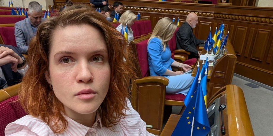 Безугла пропонує мобілізацію жінок: "Як у СРСР чи Ізраїлі, вся молодь має служити" 2 Безугла пропонує мобілізацію жінок: "Як у СРСР чи Ізраїлі, вся молодь має служити" 2