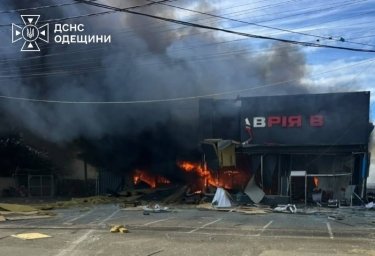 Російський дрон-камікадзе атакував супермаркет на&hellip;
